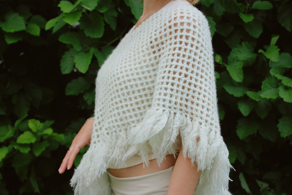 Soft Sage Poncho - M